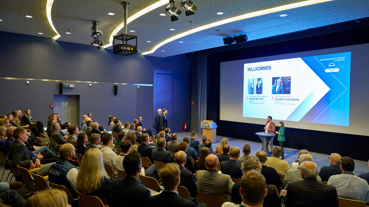 16_9 - 2400 x 1350 px-MAN-EED-Header.jpg